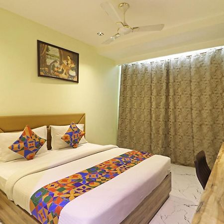 Hotel Good Vibe Near Delhi Igi Airport Нью-Делі Екстер'єр фото