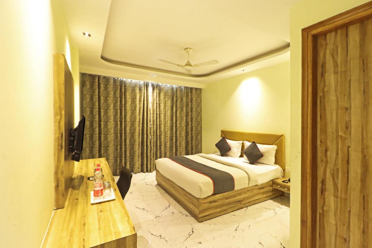 Hotel Good Vibe Near Delhi Igi Airport Нью-Делі Екстер'єр фото