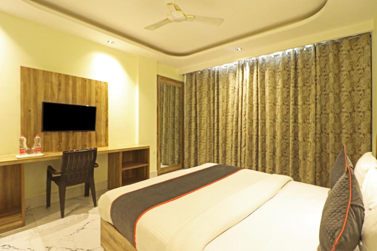 Hotel Good Vibe Near Delhi Igi Airport Нью-Делі Екстер'єр фото