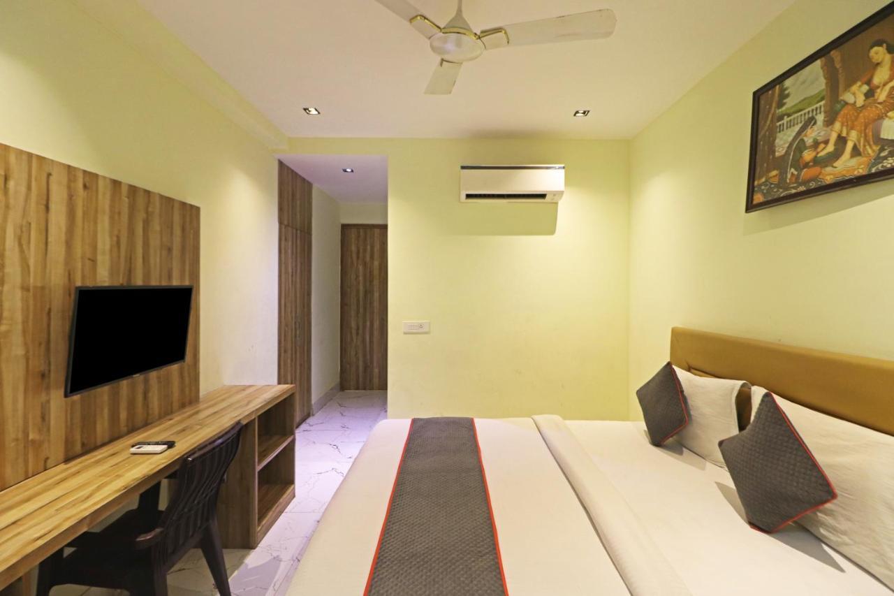 Hotel Good Vibe Near Delhi Igi Airport Нью-Делі Екстер'єр фото