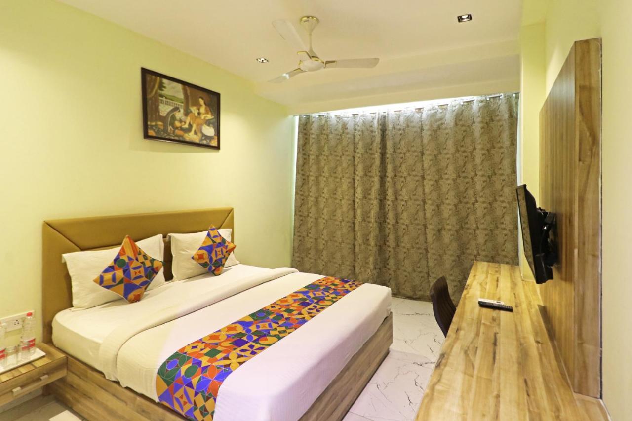 Hotel Good Vibe Near Delhi Igi Airport Нью-Делі Екстер'єр фото