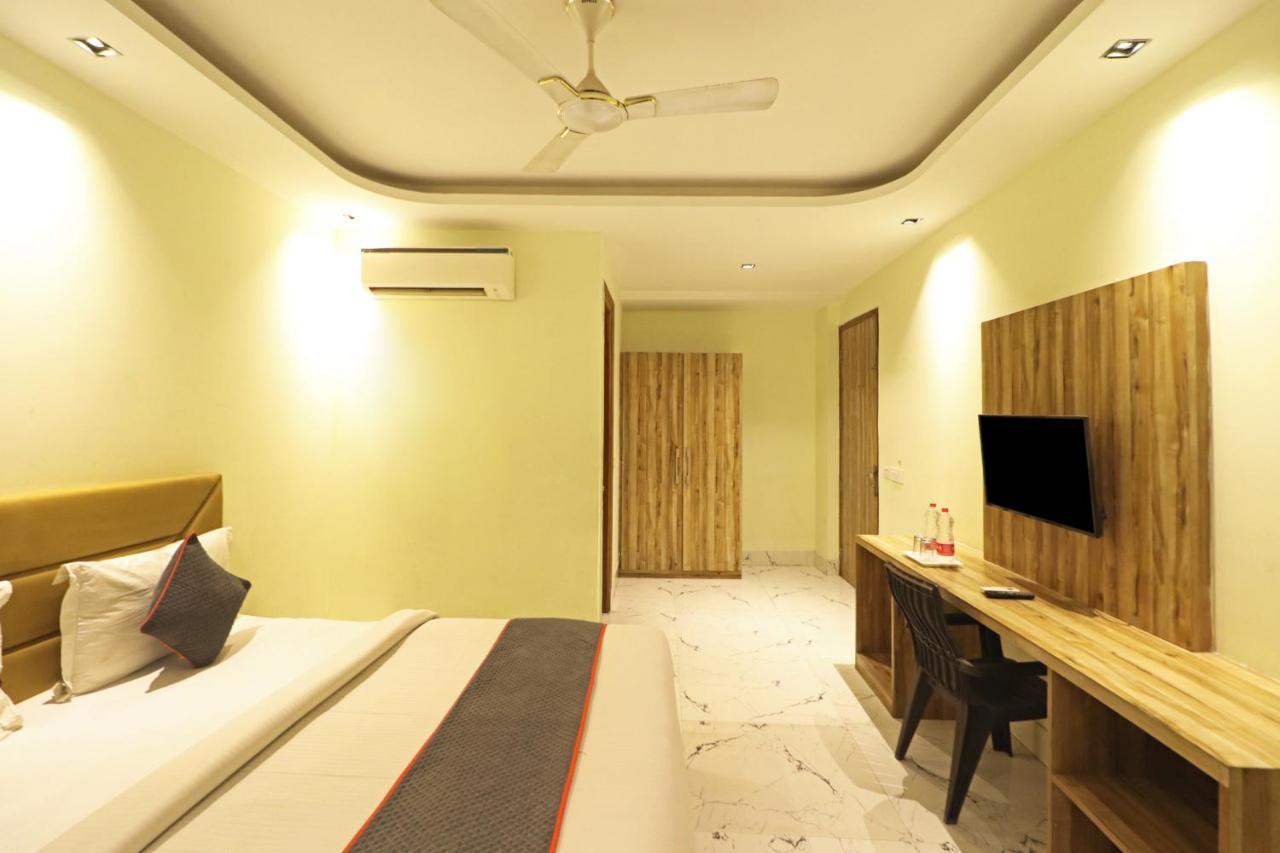 Hotel Good Vibe Near Delhi Igi Airport Нью-Делі Екстер'єр фото